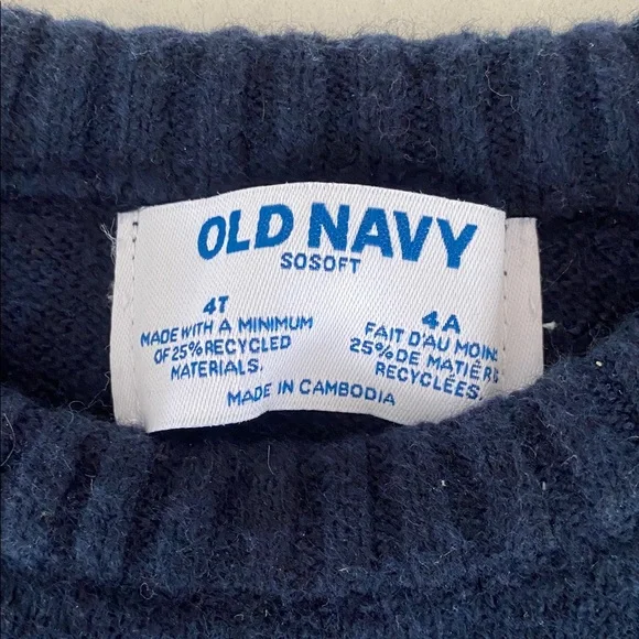 Old Navy Kids' SUPER SOFT Size 4T Festive Sweater truck/Snowman print crew neck - Picture 2 of 12